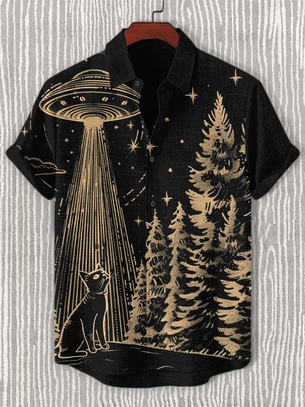 Men's Cat Encounters Alien Spaceship Retro Fantasy Art Print Shirt