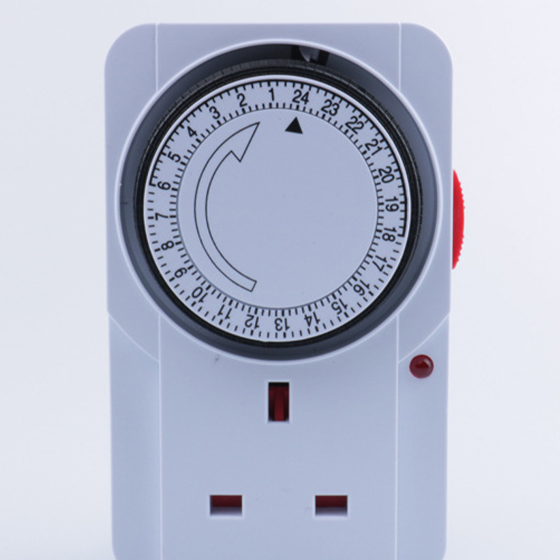 24-Hour Mechanical Plug-in Timer Socket