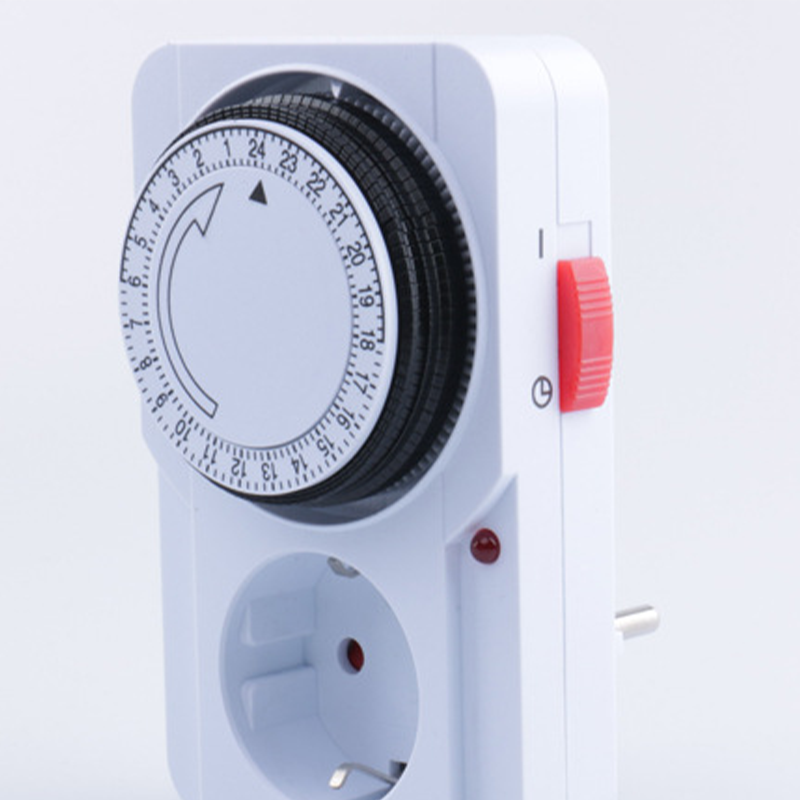 24-Hour Mechanical Plug-in Timer Socket
